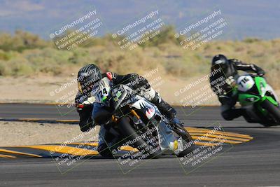 media/Oct-29-2022-CVMA (Sat) [[14c0aa3b66]]/Race 8 Supersport Middleweight/Folder 2/